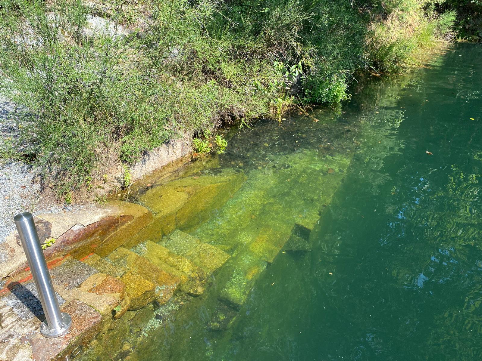 Treppe ins Steinbruchgewsser Unterwasser